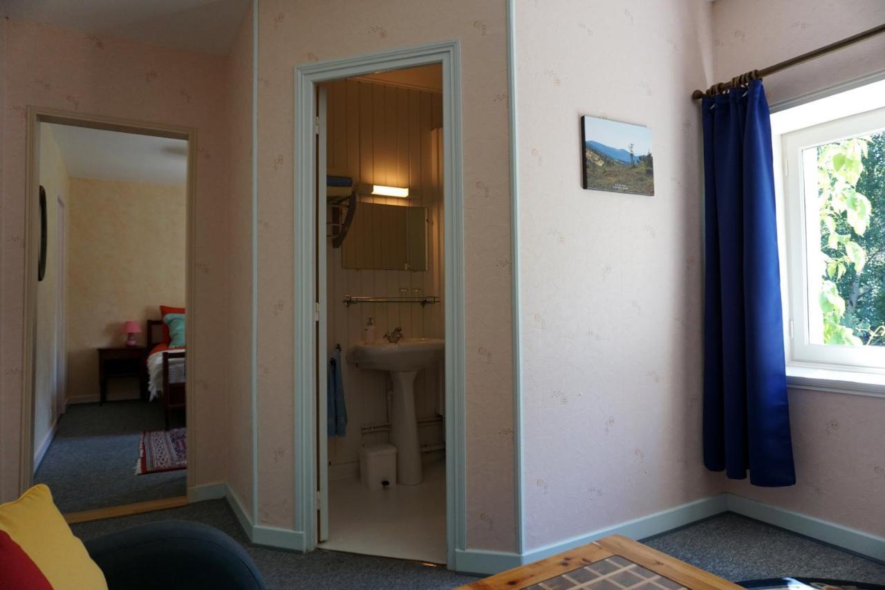 Bed and Breakfast Les Neuf Bouleaux Job Exterior foto